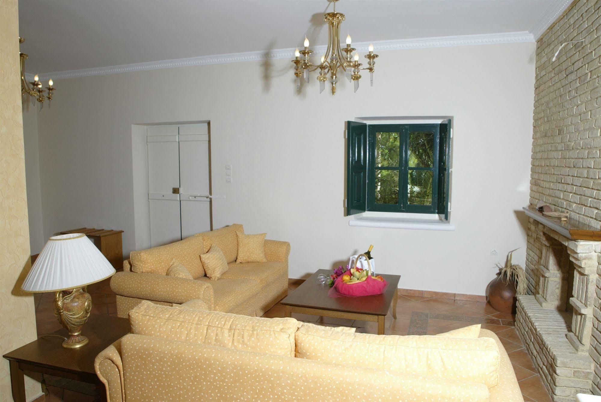 Crithoni'S Paradise Hotel Alinda  Dış mekan fotoğraf